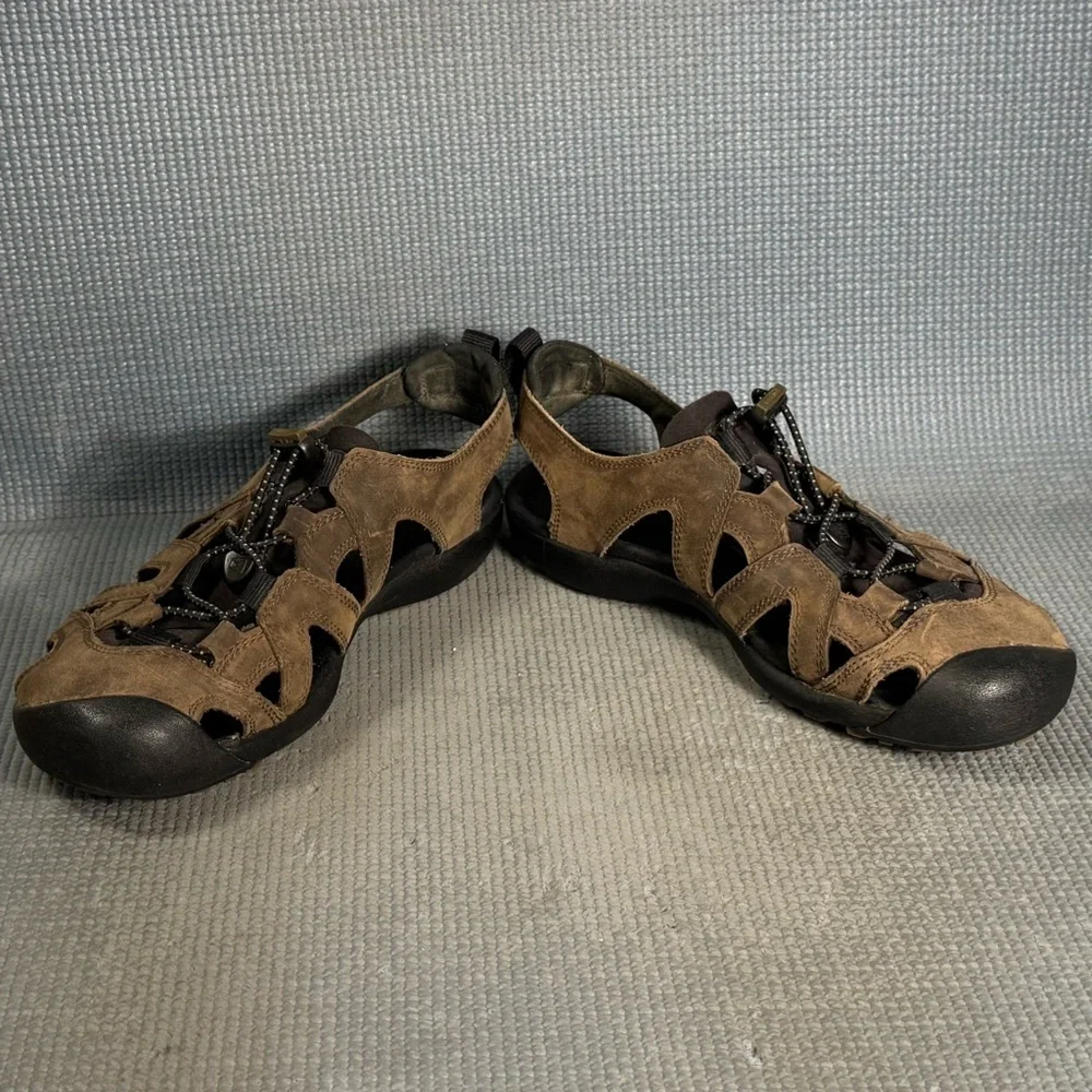 Keen Men’s Brown‎ Leather Closed Toe Waterproof Sandals Size 9